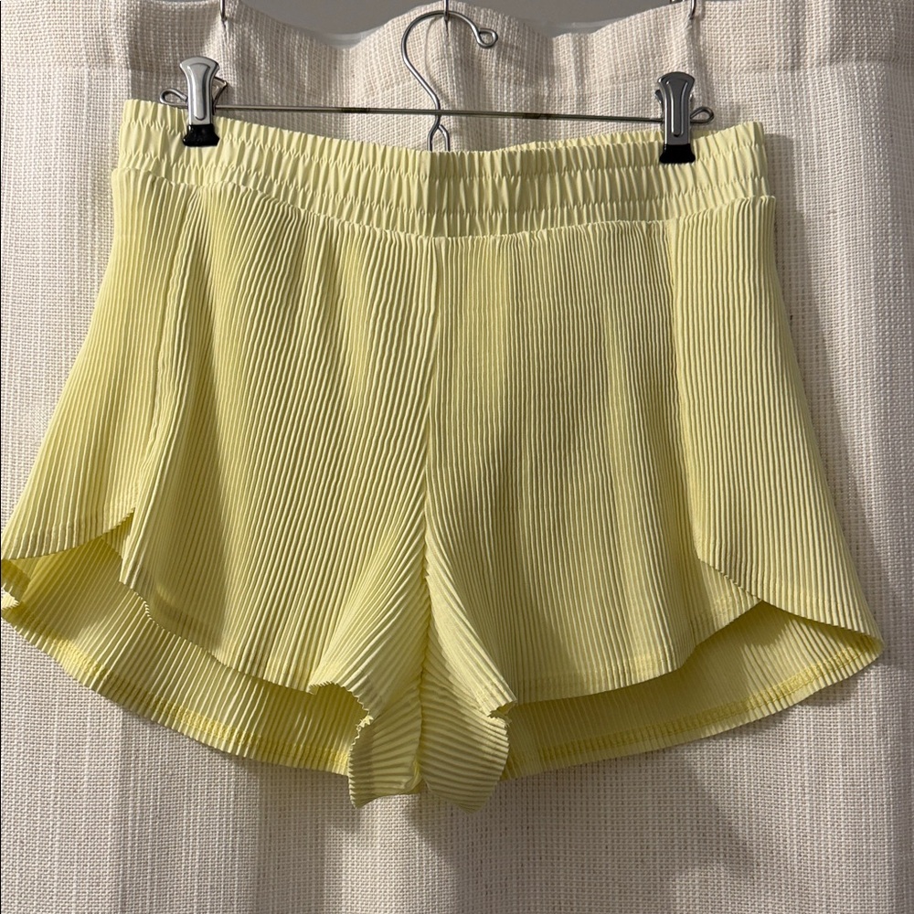 ALL IN MOTION Shorts